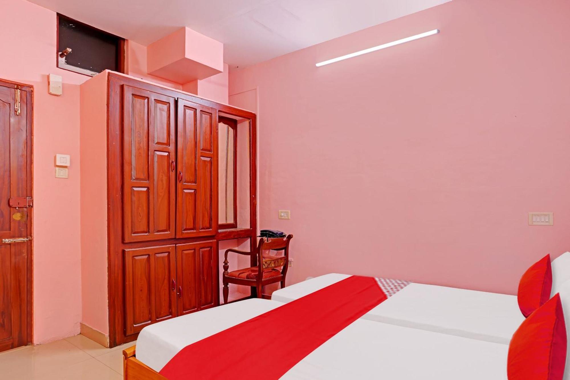 Trippapur Hotel O Safa Inn מראה חיצוני תמונה
