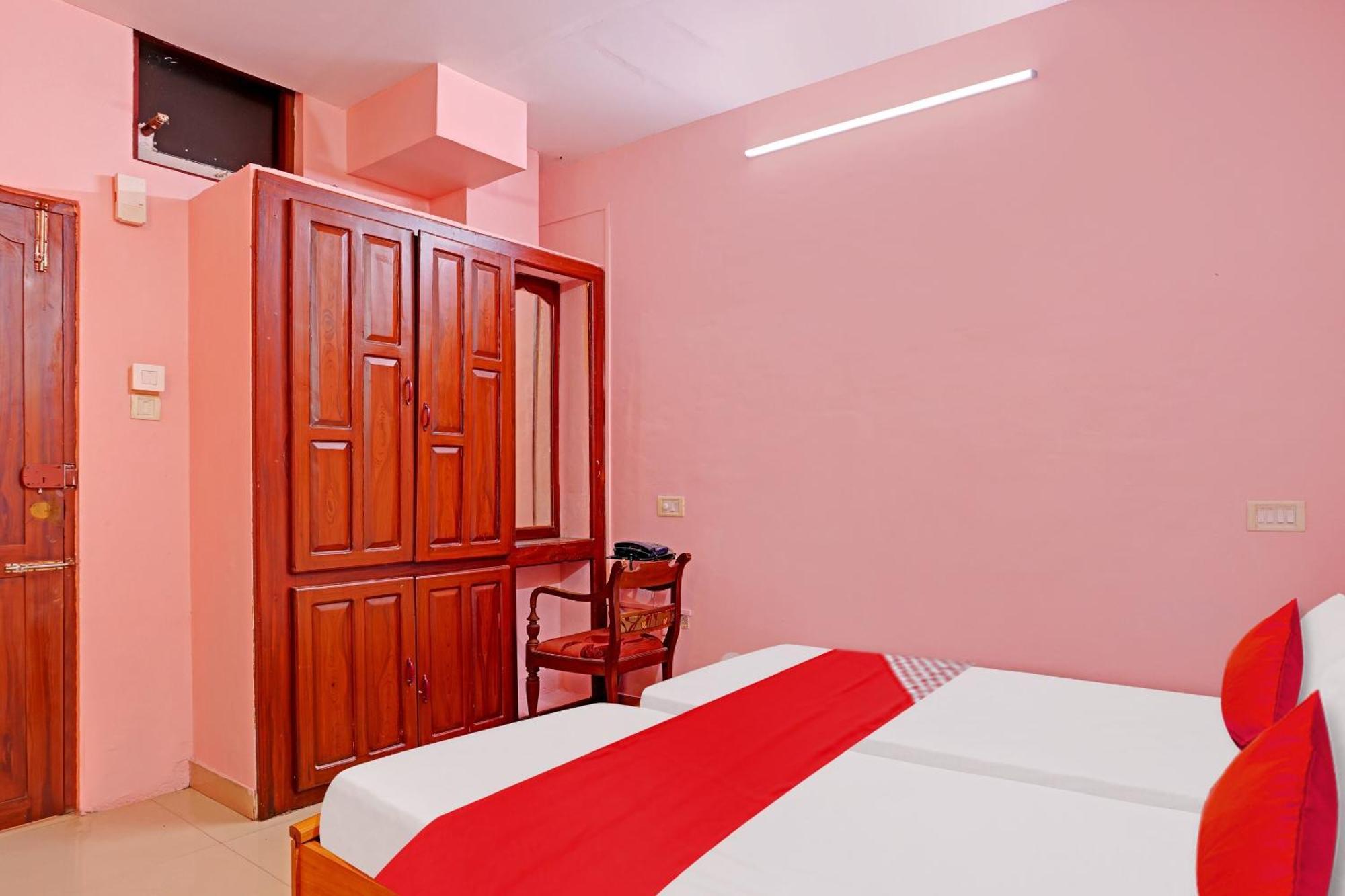 Trippapur Hotel O Safa Inn מראה חיצוני תמונה