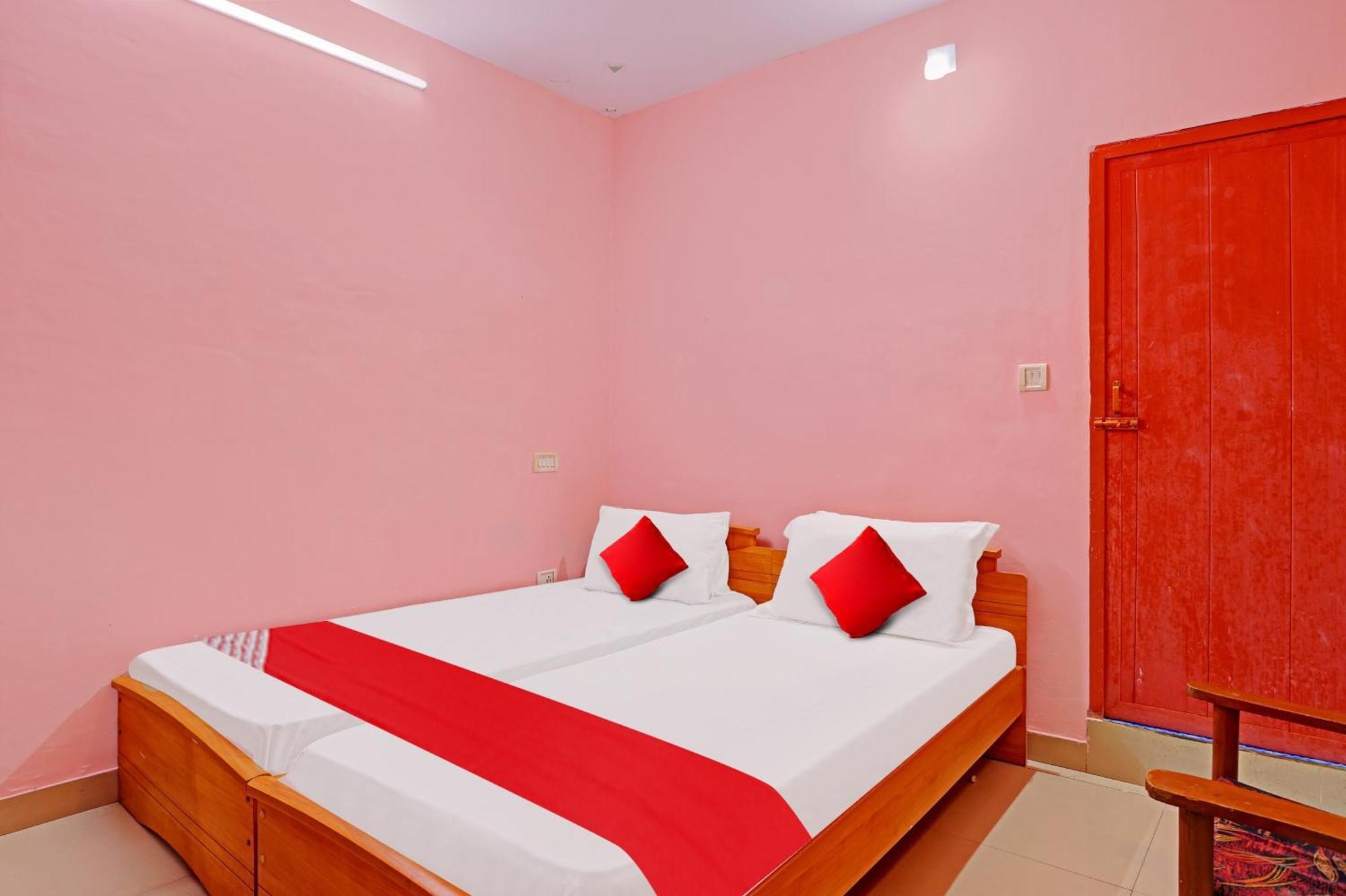 Trippapur Hotel O Safa Inn מראה חיצוני תמונה